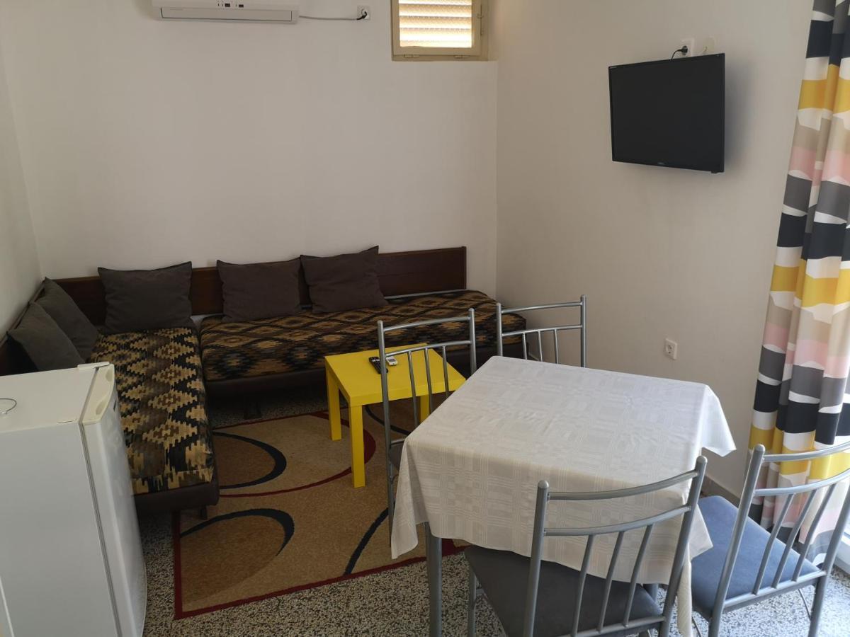 Guest House Morska Grota Povile Exterior photo